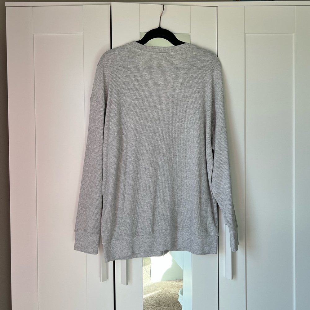 NWT Aritzia The Group Thermal Button-Up Cardigan in Heather Light Cool Grey - Picture 2 of 9